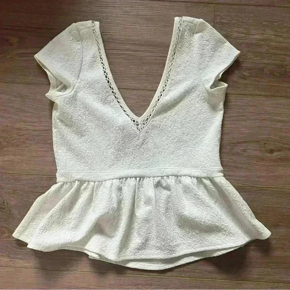 FREE PEOPLE Ivory Ecru Cutout Peplum V Neck Jacquard Top - Picture 2 of 5